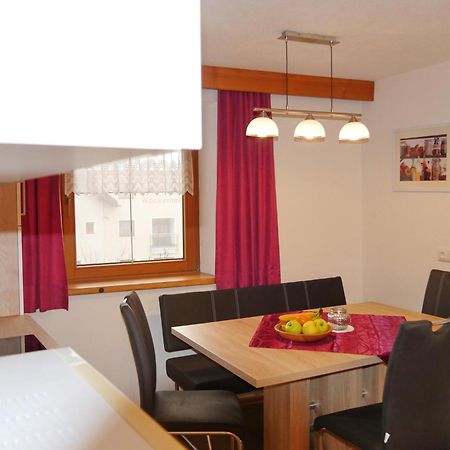 Appartement Haus Dilitz-Theiner - Bachbluete à Nauders Extérieur photo
