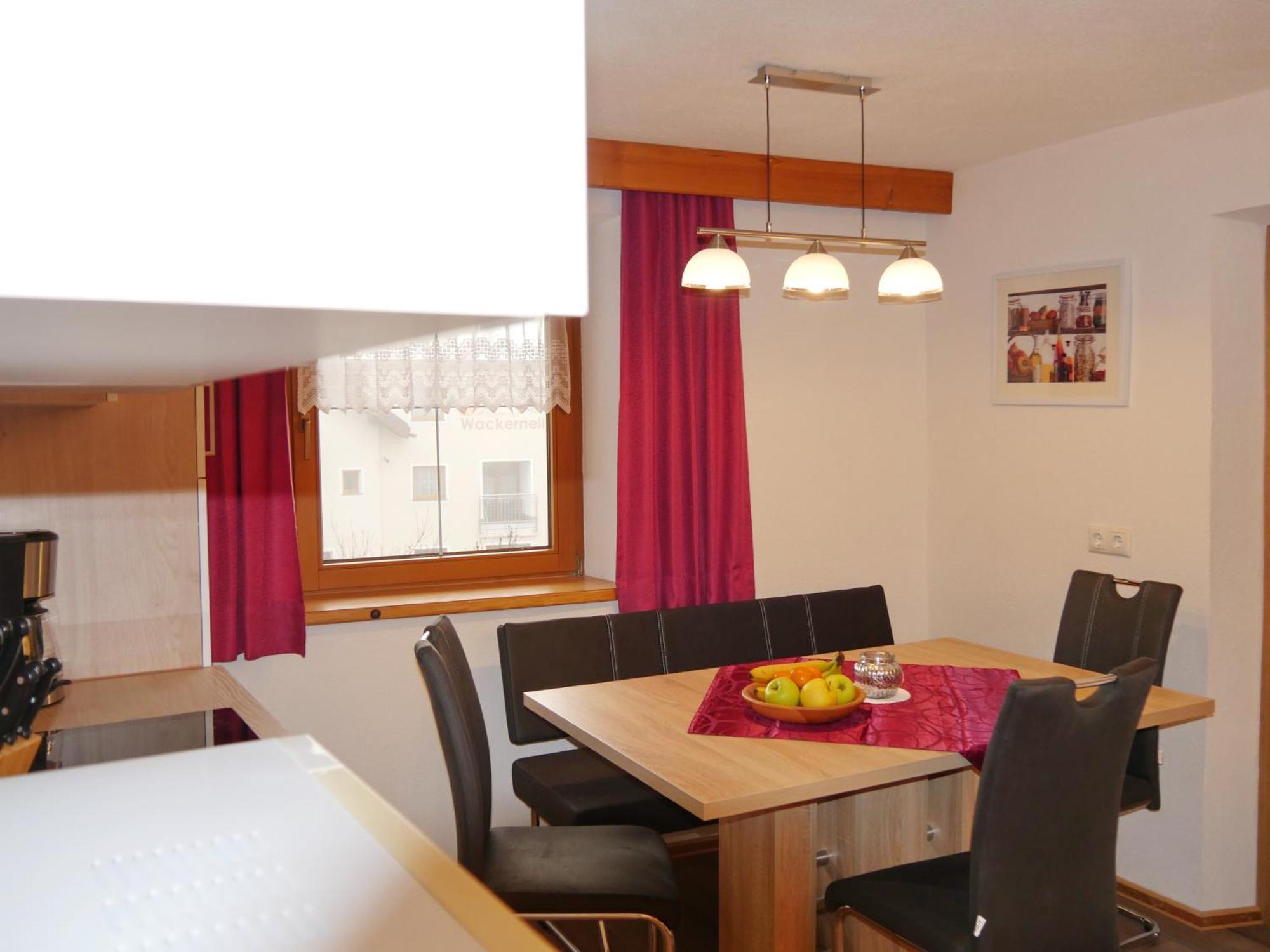Appartement Haus Dilitz-Theiner - Bachbluete à Nauders Extérieur photo